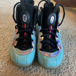 Nike boys shoes size 3